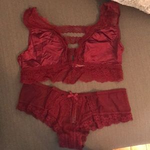 NEW Victoria’s Secrer lingerie NEW